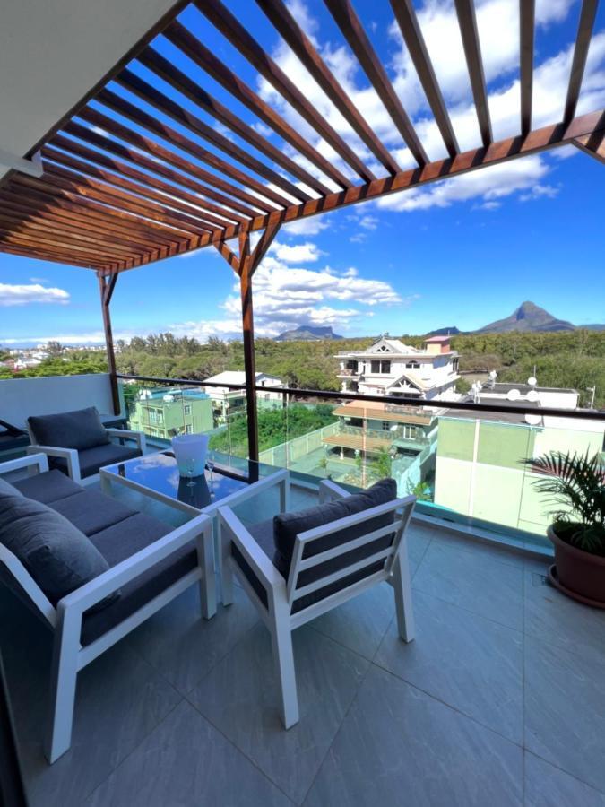 Top-Floor Modern 3Bd Penthouse With Beautiful Mountain View Terrace - 5 Min Walk To Beach Flic en Flac Экстерьер фото