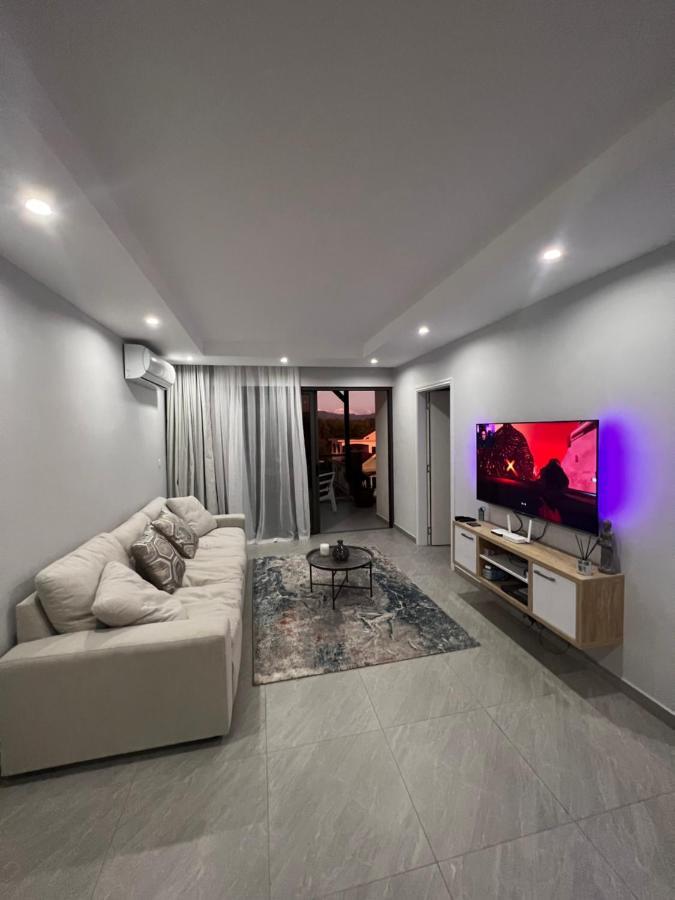 Top-Floor Modern 3Bd Penthouse With Beautiful Mountain View Terrace - 5 Min Walk To Beach Flic en Flac Экстерьер фото
